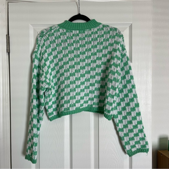 White & Green Checkered Sweater - Picture 2 of 2